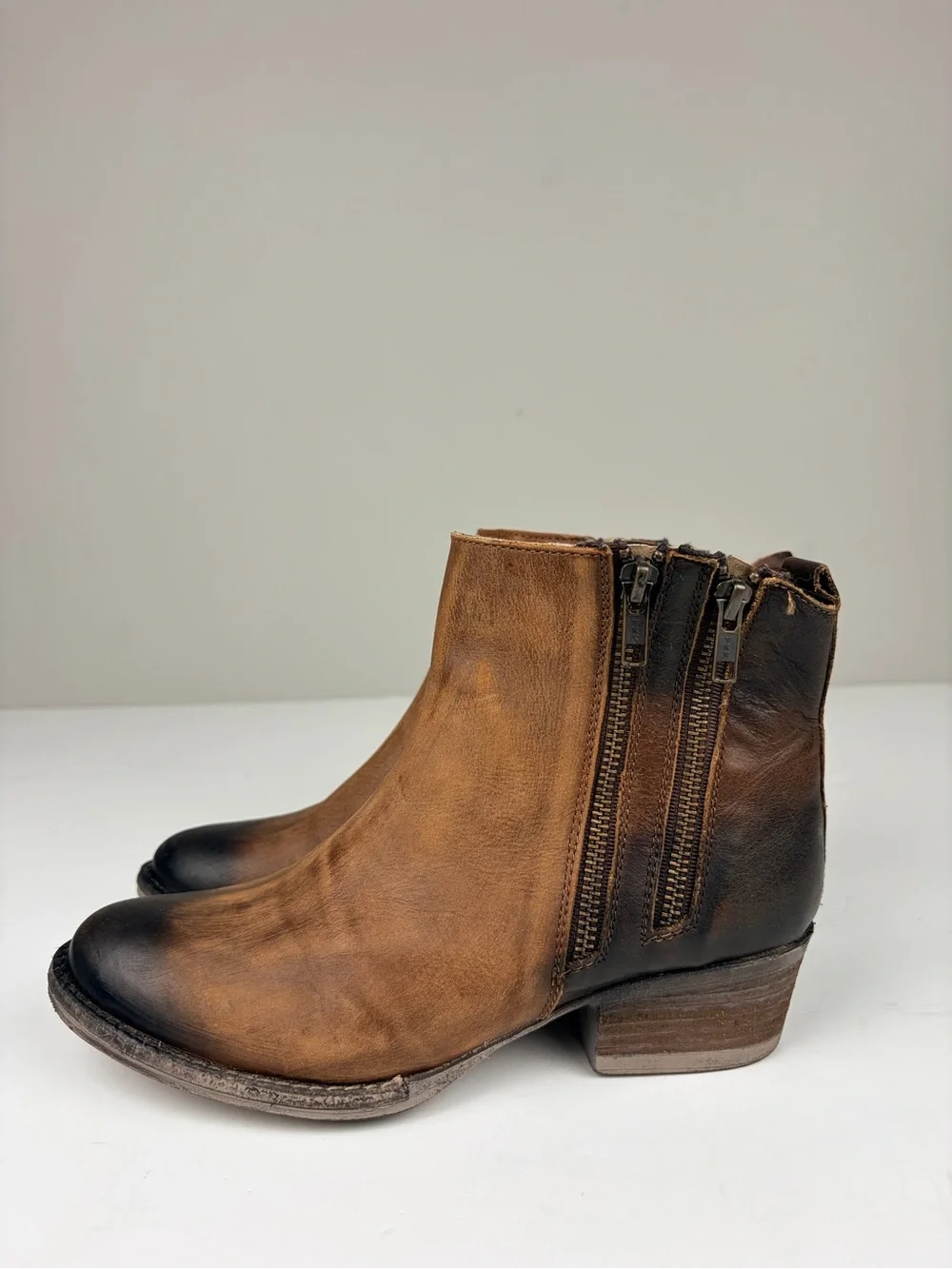 Circle G Burnished Distressed Leather Ankle Boots Sz 7.5 Western Double‎ Zip